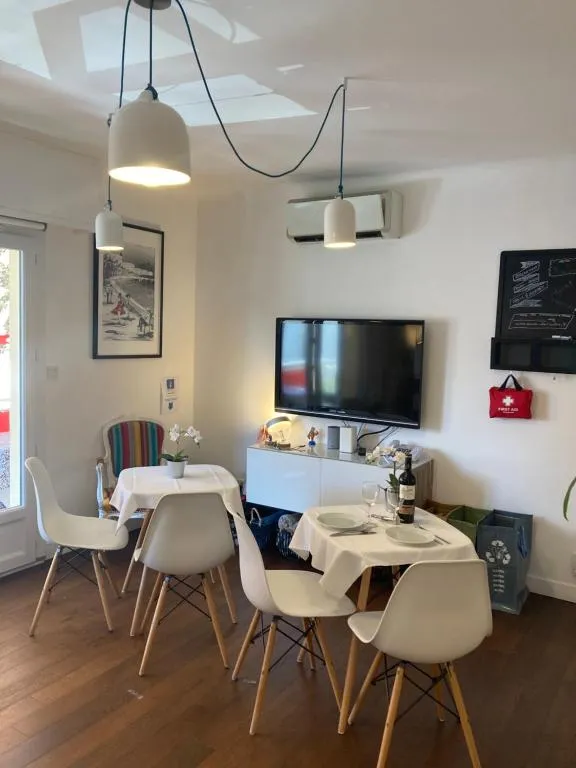 Image of Cannes City B&B