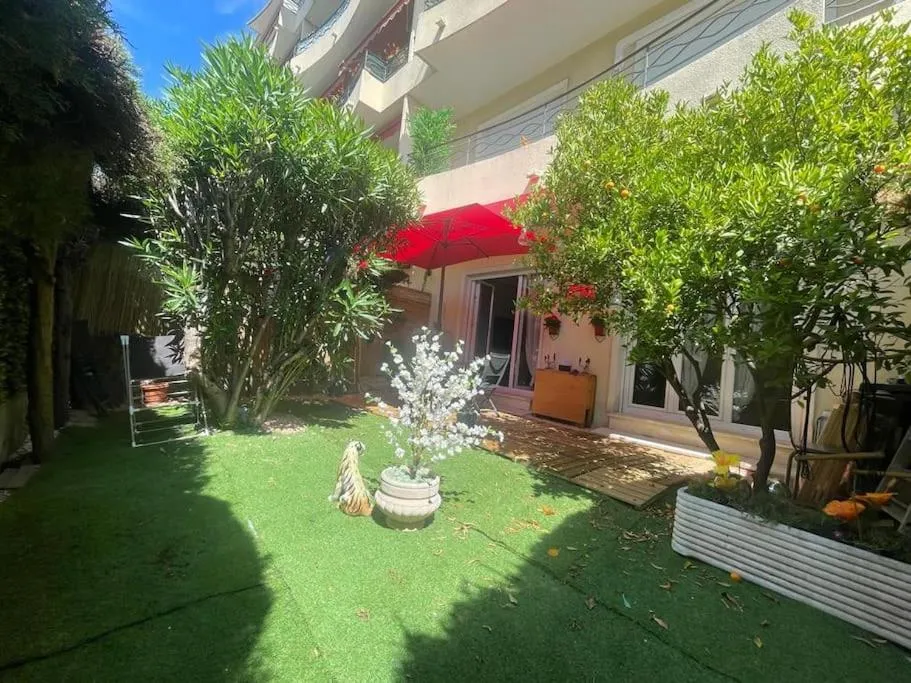 Image of Cannes Cosy Oasis