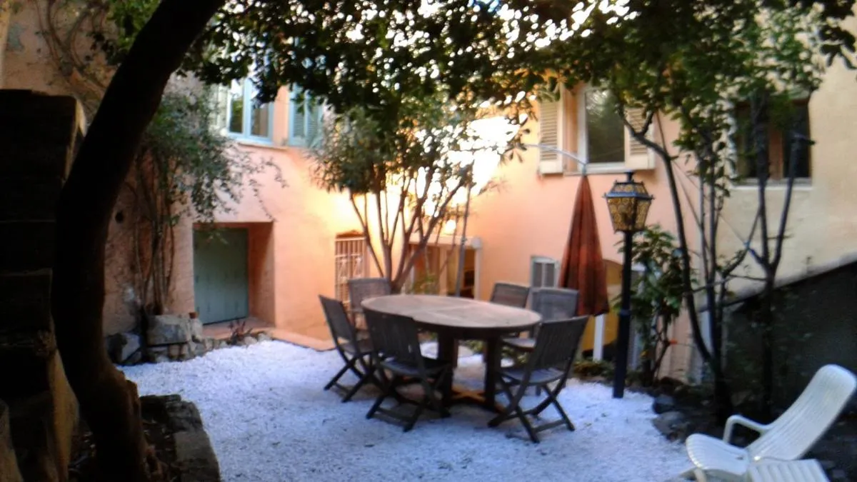 Image 5 of Cannes, Le Suquet