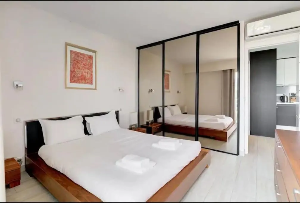 Image 1 of Cannes Palm Beach – 2 chambres Vue mer