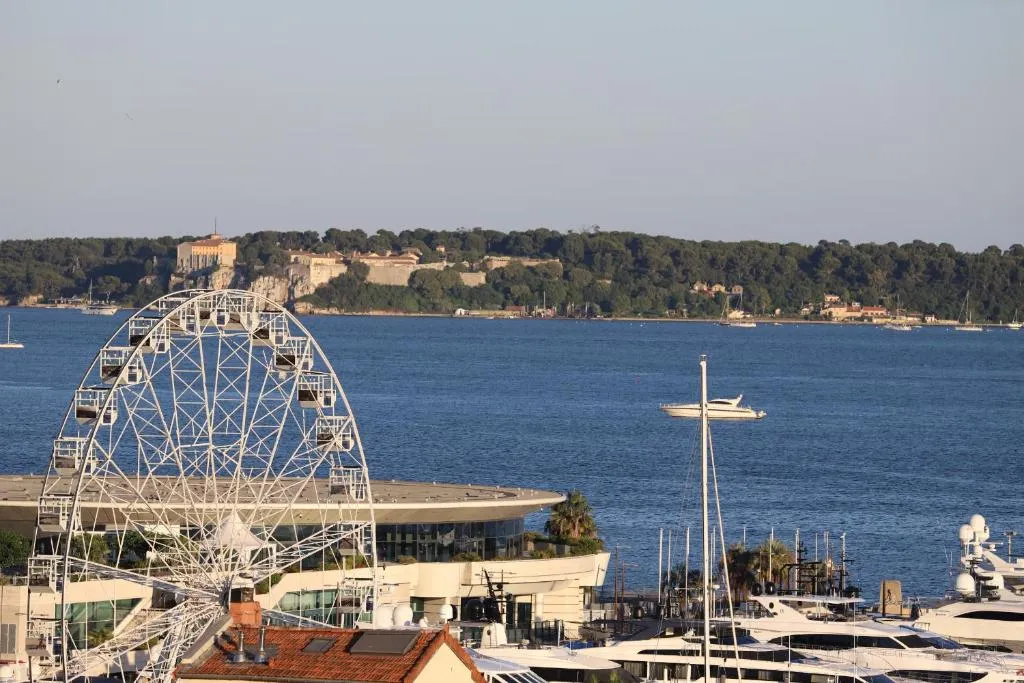 Image of Cannes President vue mer, festival, quartier forville le Suquet