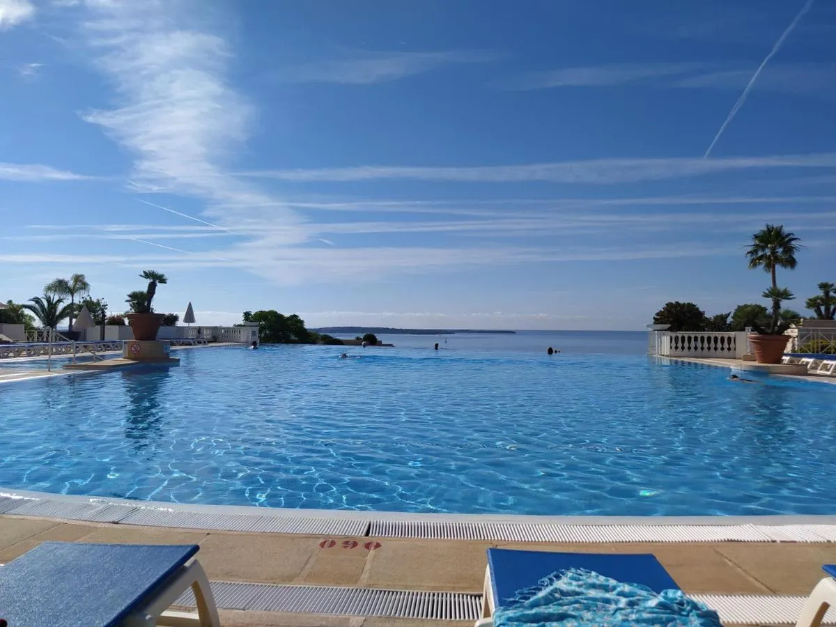 Image 1 of Cannes & More
