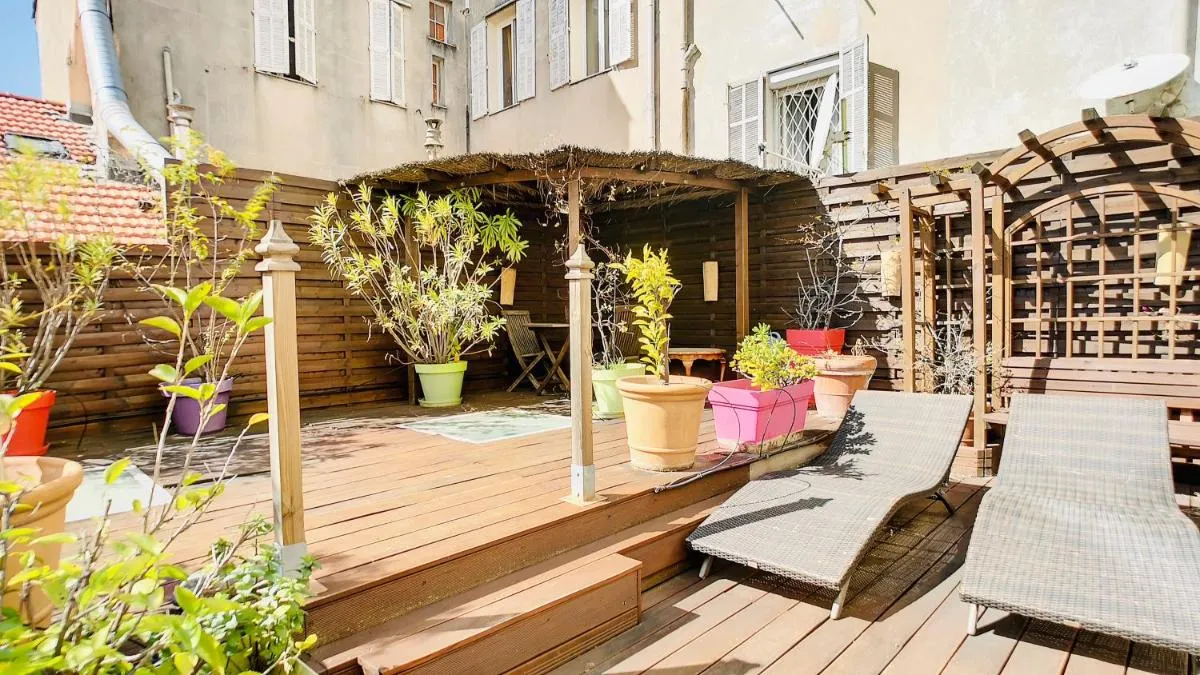 Image 5 of Cannes : superbe terrasse rue d’Antibes