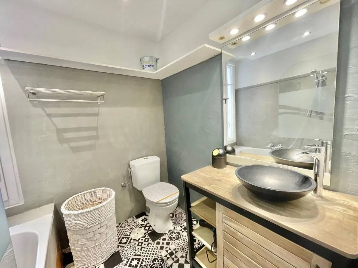 Image 2 of Carré d’or Duplex, by Welcome to Cannes
