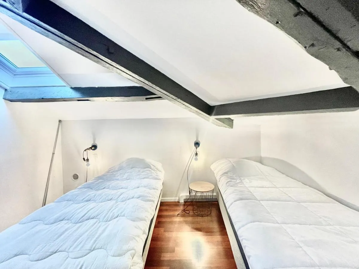 Image 1 of Carré d’or Duplex, by Welcome to Cannes