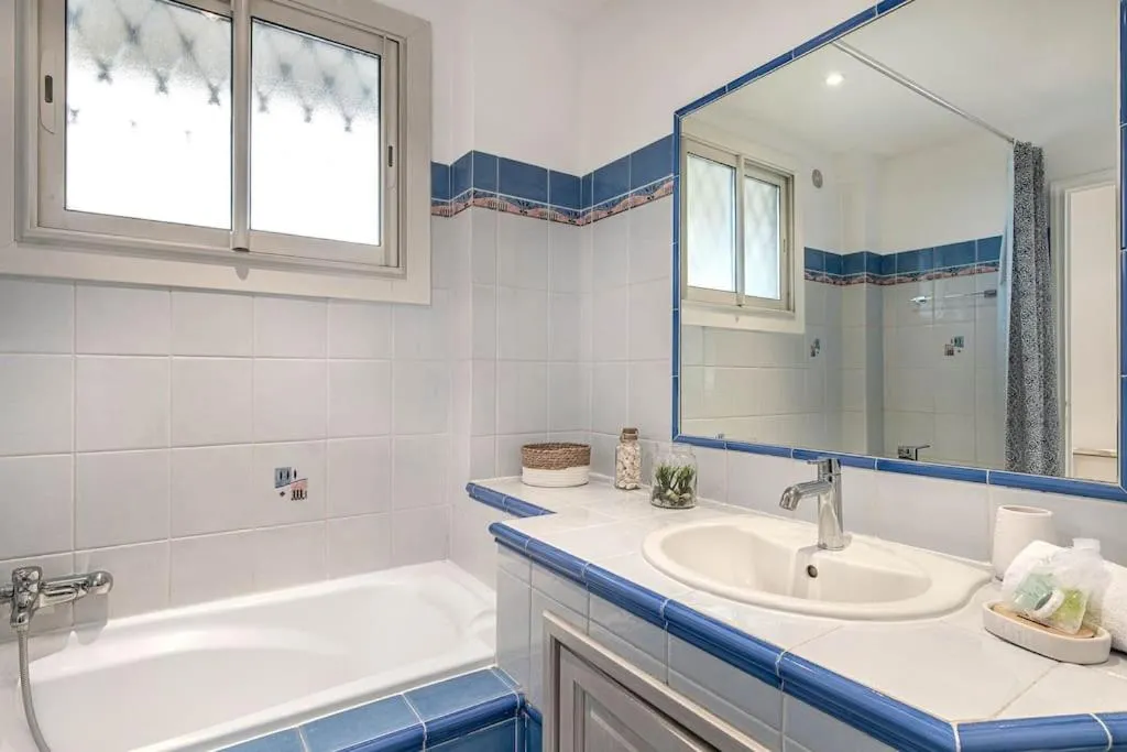 Image 2 of Charmant Appartement à 300 mètres des plages de la Croisette