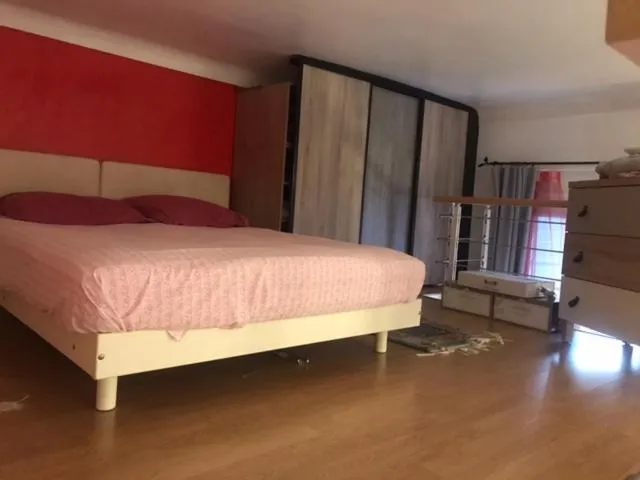 Image 6 of Charmant appartement dans villa avec parc