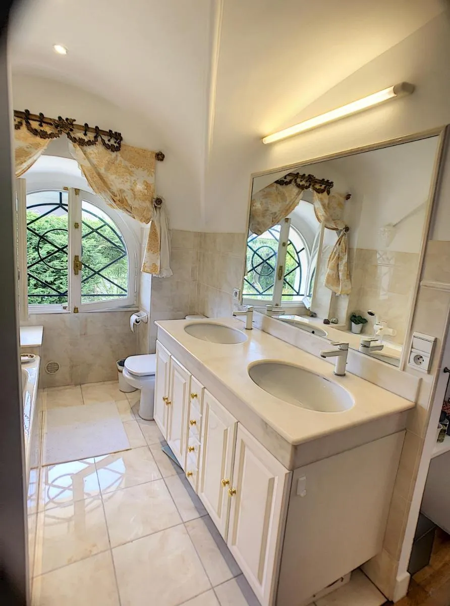 Image 3 of Charmant appartement en duplex 288L