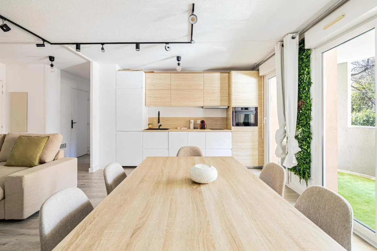 Image 2 of Comfort and serenity with A-C, Parking and Balcony