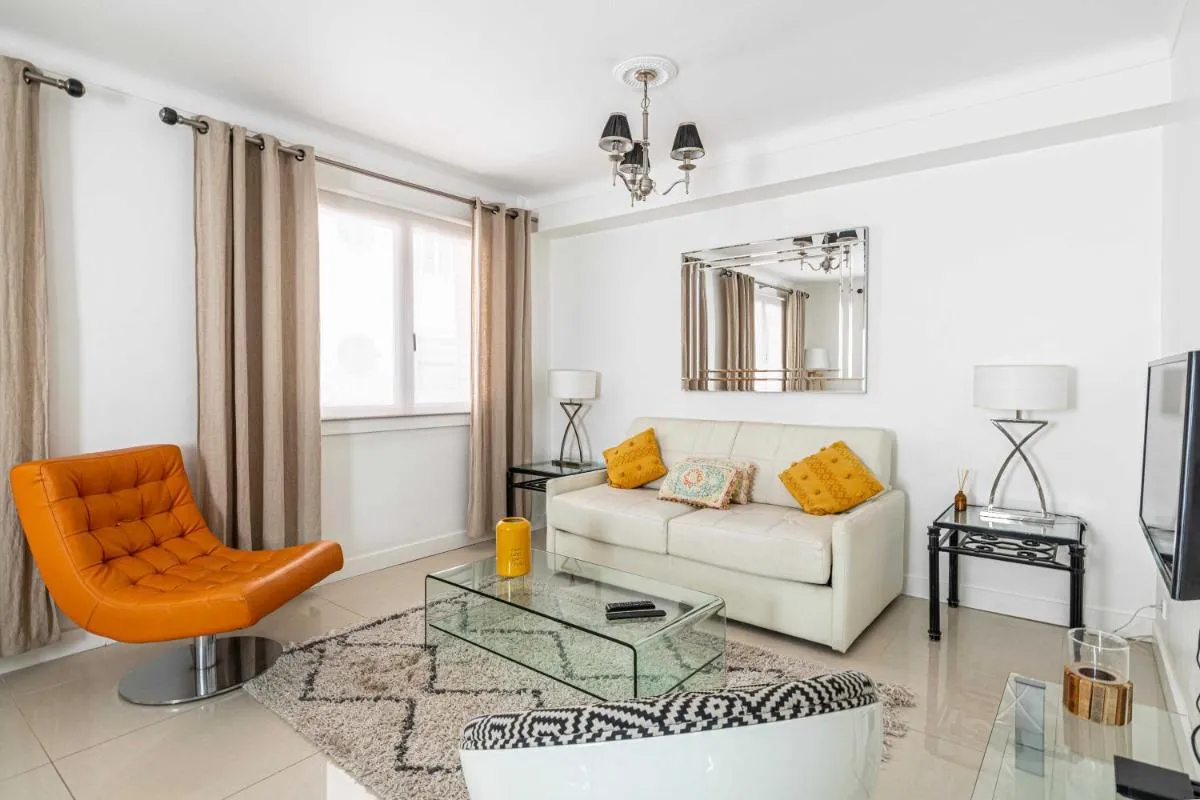 Image 3 of Cosy 2-Bedroom apartment – close to Martinez Hotel