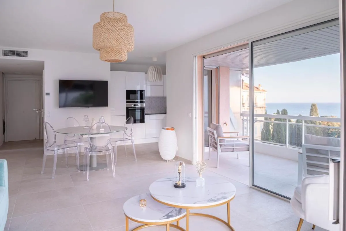 Image 4 of Dream Apartment by Halldis