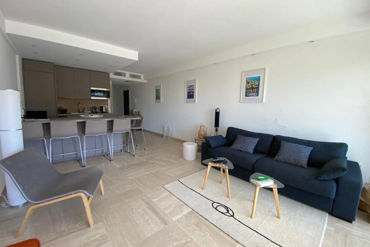 Image 4 of Exceptional Cannes Center sea view and swimming pool LIVE IN PARC BRUYERE