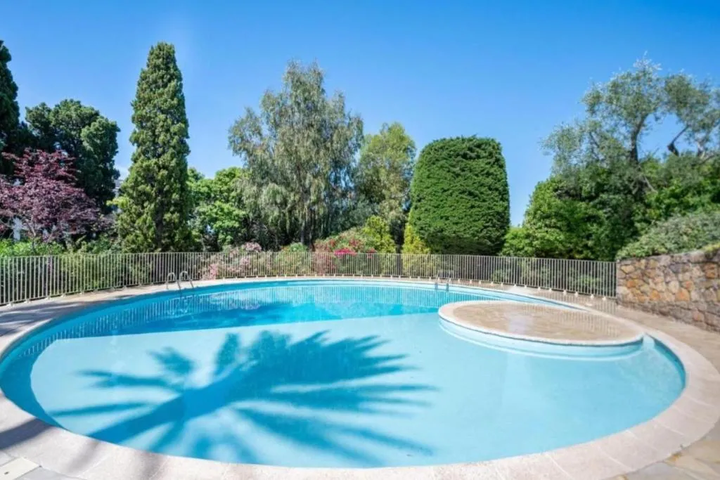 Image of Exceptional Cannes Center sea view and swimming pool LIVE IN PARC BRUYERE