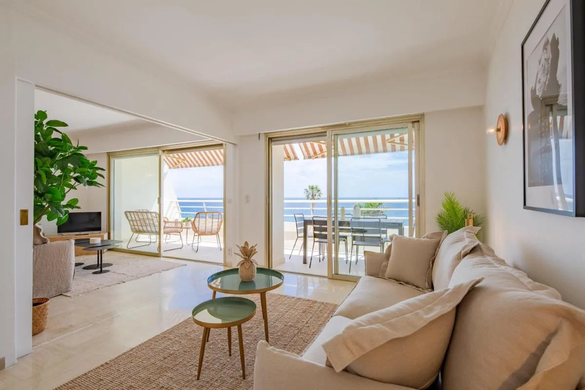Image 4 of Georges III – Apartment with panoramic view of Cannes