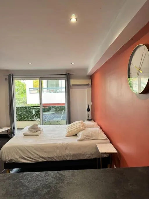 Image 3 of Grand Studio Centre Cannes
