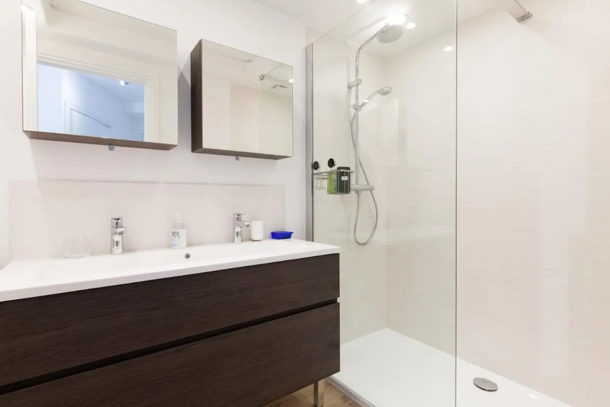 Image 3 of High-Standard 2-Bedroom Apartment with Sea View and Large Terrace