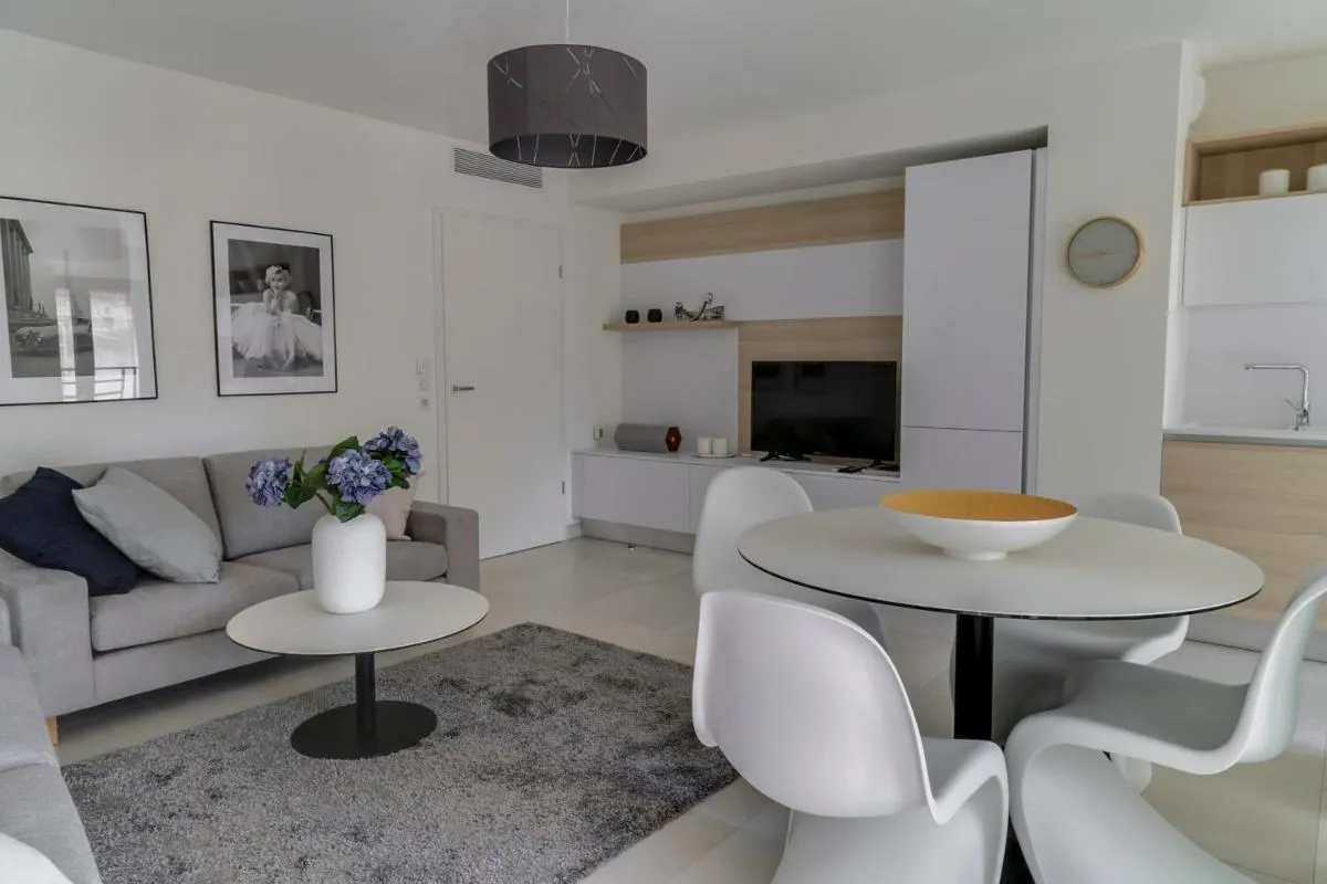 Image 5 of IMMOGROOM- Modern – Elegant – Close to the beach -AC