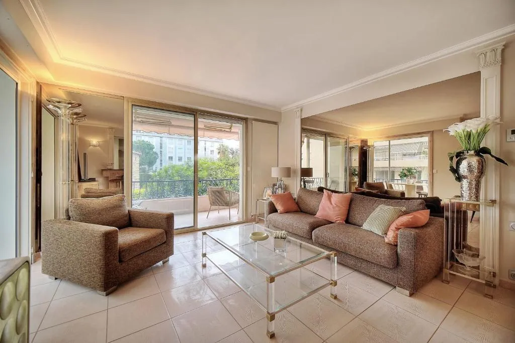 Image of IMMOGROOM – 2 BR – Air conditioning – Wifi – Terrace – Common parking