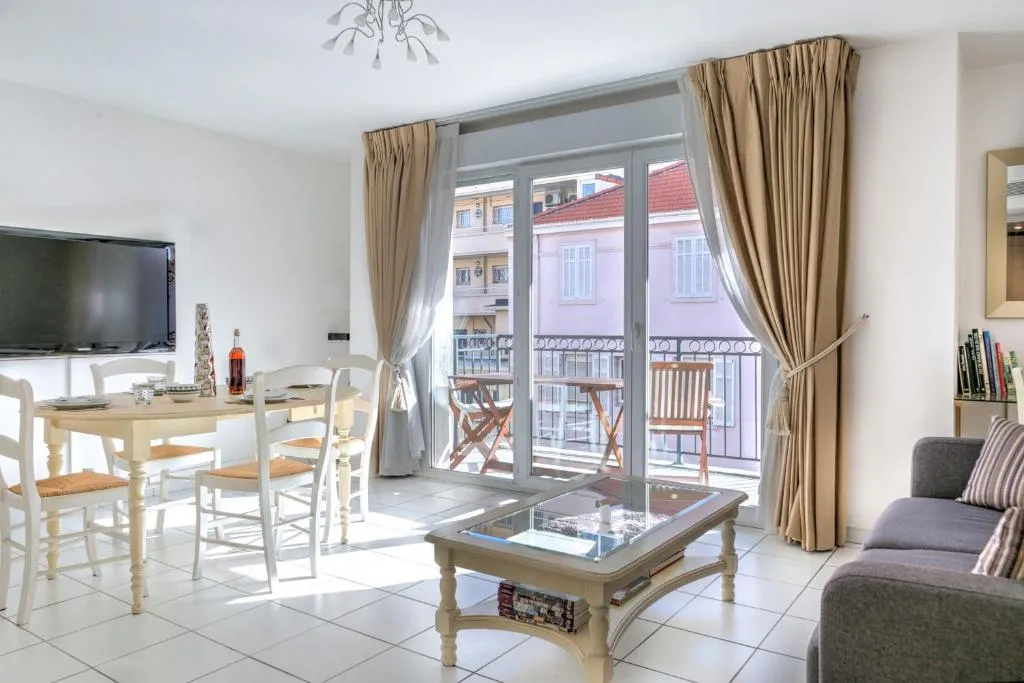 Image of IMMOGROOM – 3min from beach – AC – 10min from Palais – Wifi