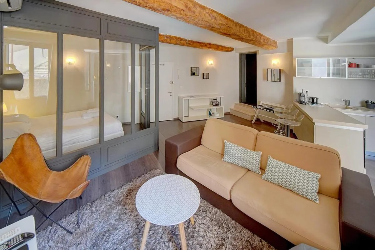 Image 1 of IMMOGROOM – AC – Full comfort – City center of Cannes