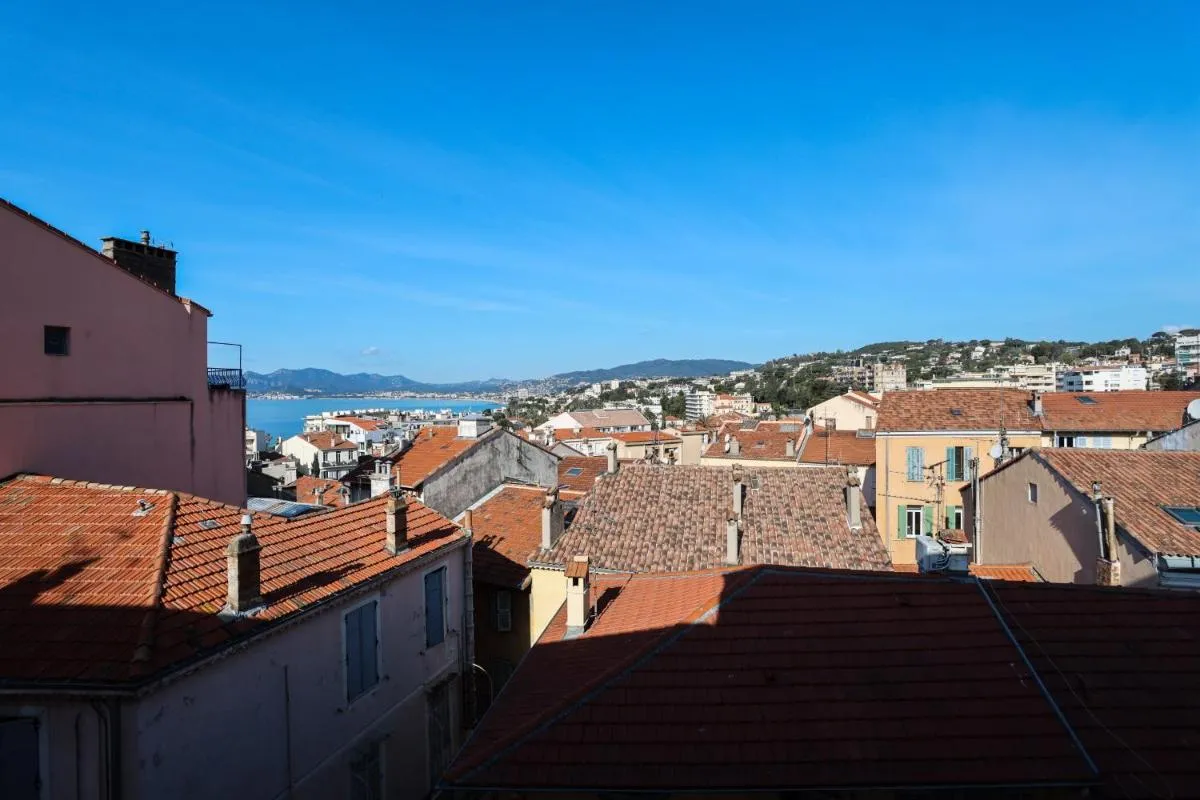 Image 2 of IMMOGROOM – Bright and Cosy – SUQUET – next to the beaches – AC