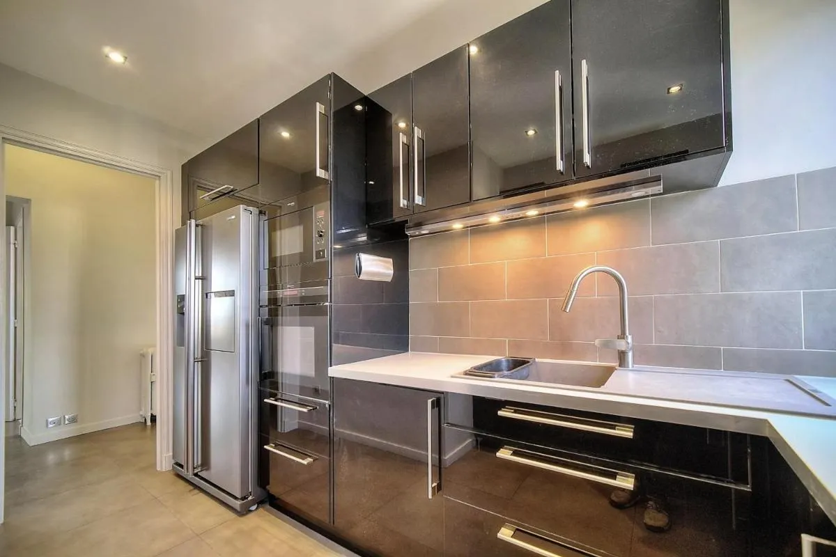 Image 1 of IMMOGROOM – Large Apartment – Parking – Air conditioning – Sea view – Wifi