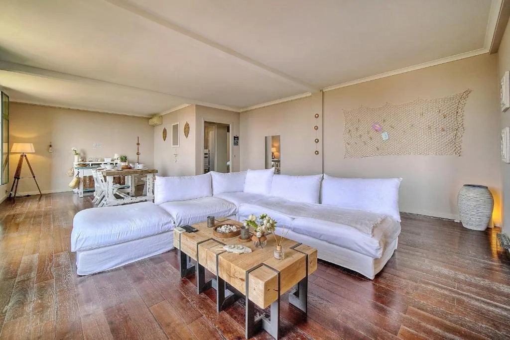 Image of IMMOGROOM – Large Apartment – Parking – Air conditioning – Sea view – Wifi