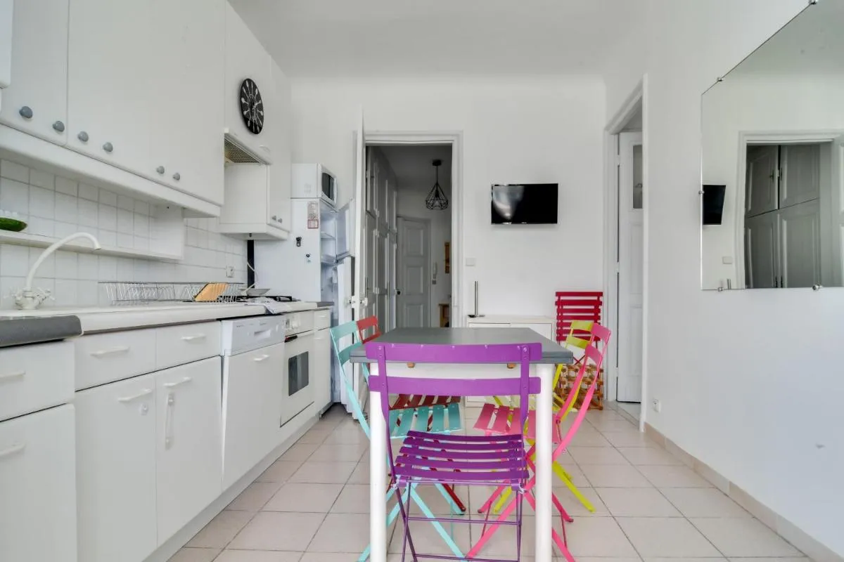 Image 2 of IMMOGROOM – Sea View – Balcony – 5 min from the beach – AC – Wifi