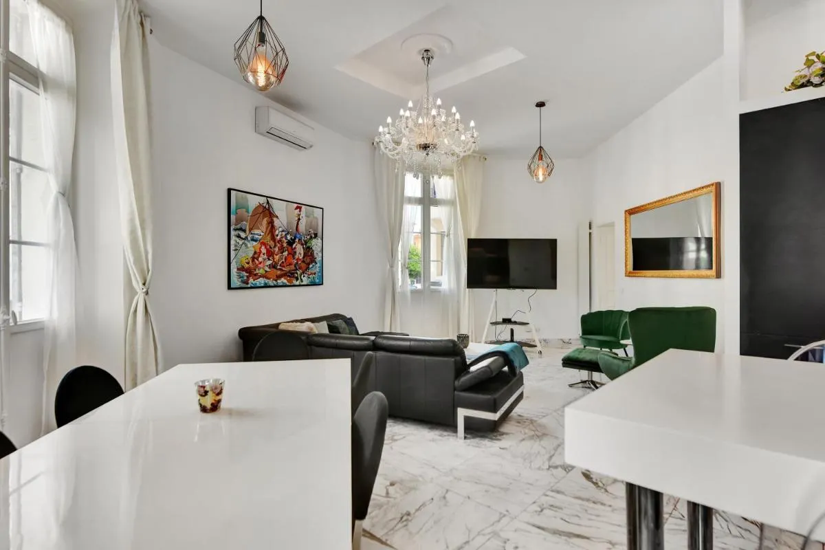 Image 4 of Le Borniol, splendid 3 bedrooms Appt, Cannes Center