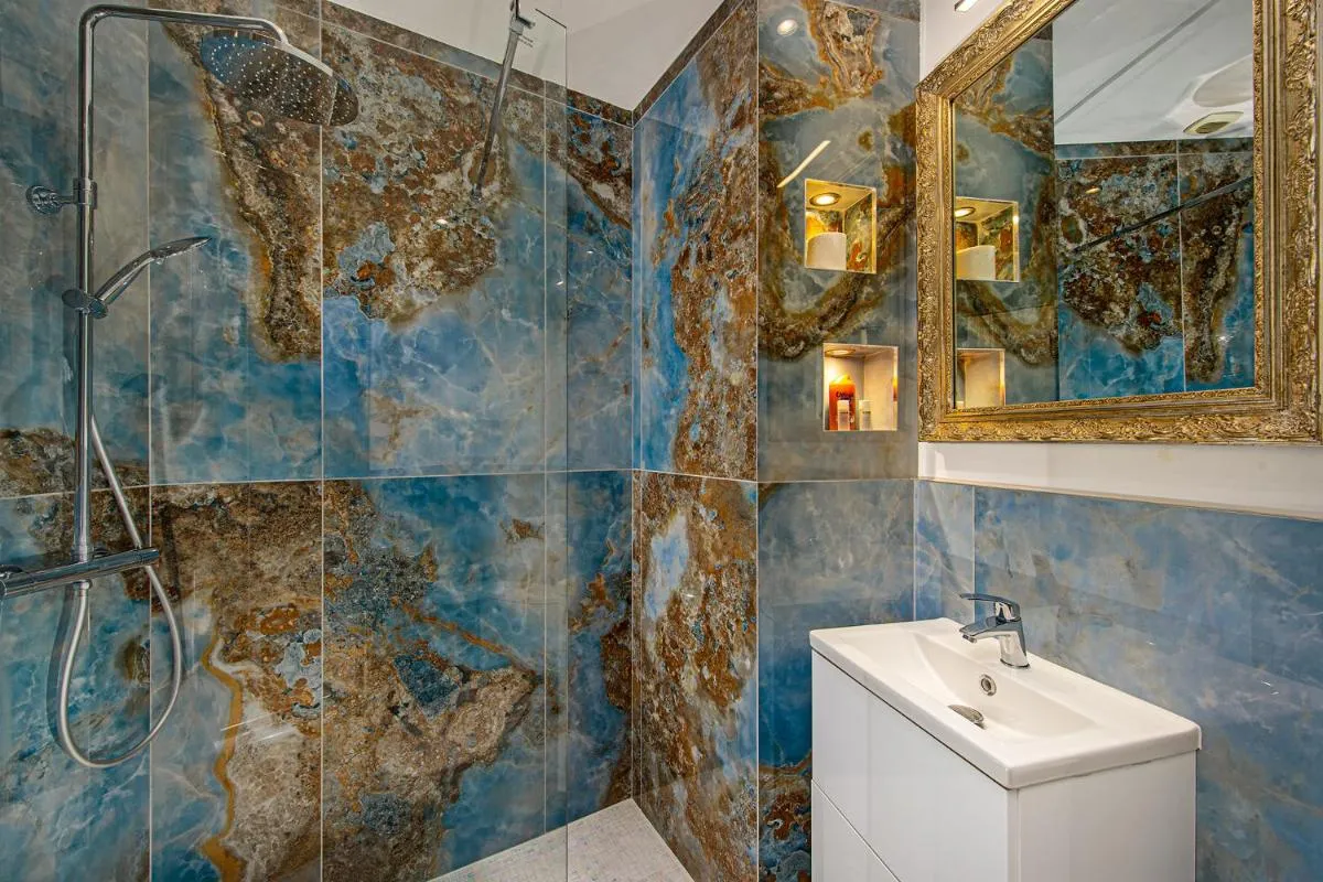 Image 2 of Le Borniol, splendid 3 bedrooms Appt, Cannes Center