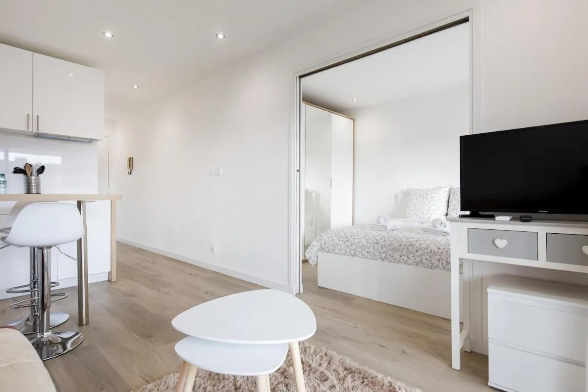 Image 4 of Le Chataigner – Center – Parking – Clim – Wifi