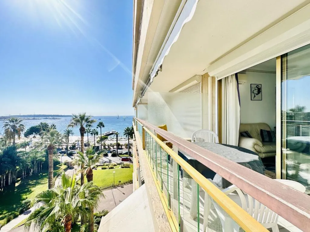 Image of Le Splendide – studio croisette – vue mer