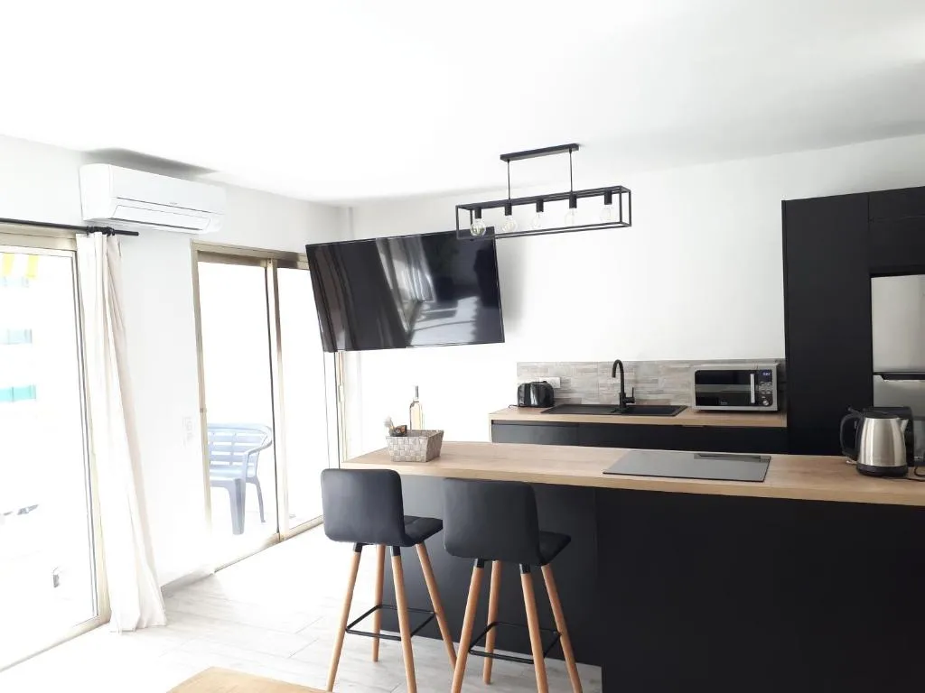 Image of Luxe 6 couchages proxi bord de mer centre ville