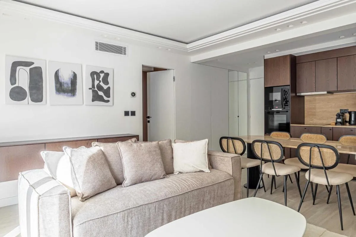 Image 1 of Luxurious Apartment- Croisette-Carré d’Or