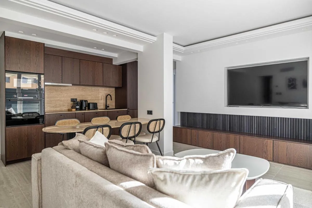Image 3 of Luxurious Apartment- Croisette-Carré d’Or