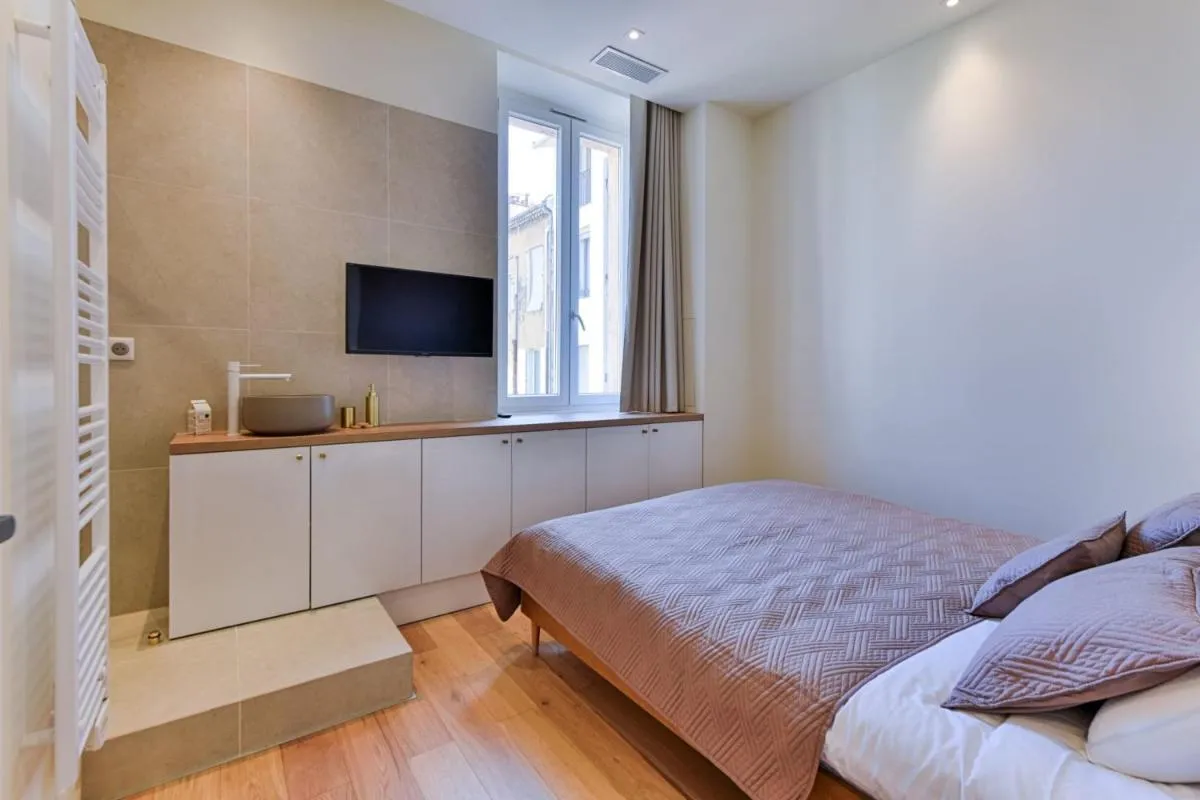 Image 5 of Luxury Apartment – Heart of Cannes – Rue d’Antibes