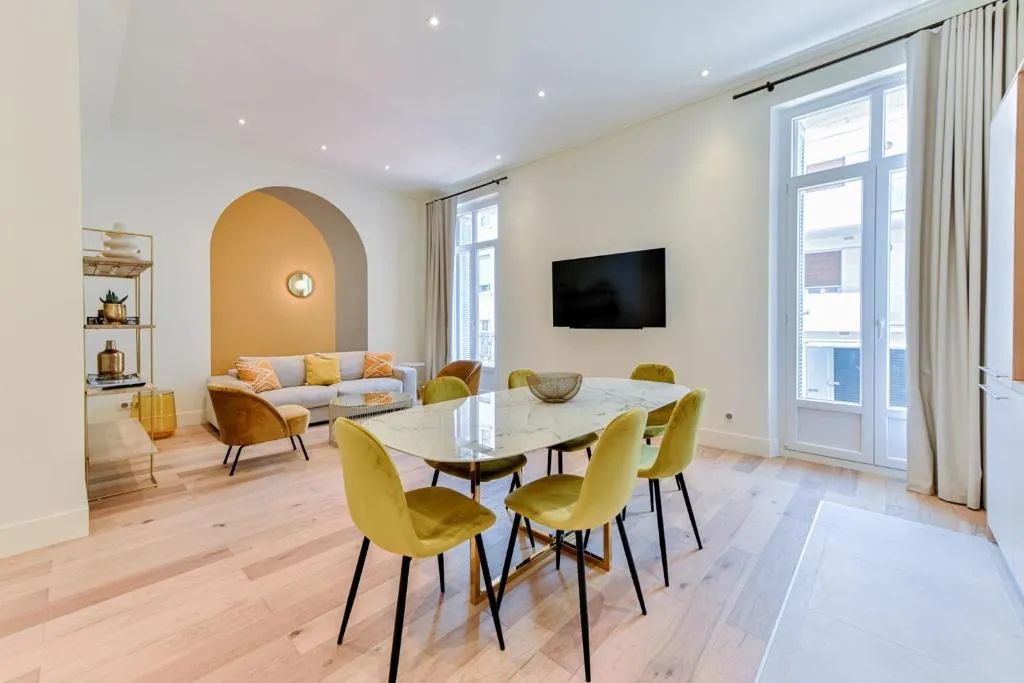 Image of Luxury Apartment – Heart of Cannes – Rue d’Antibes