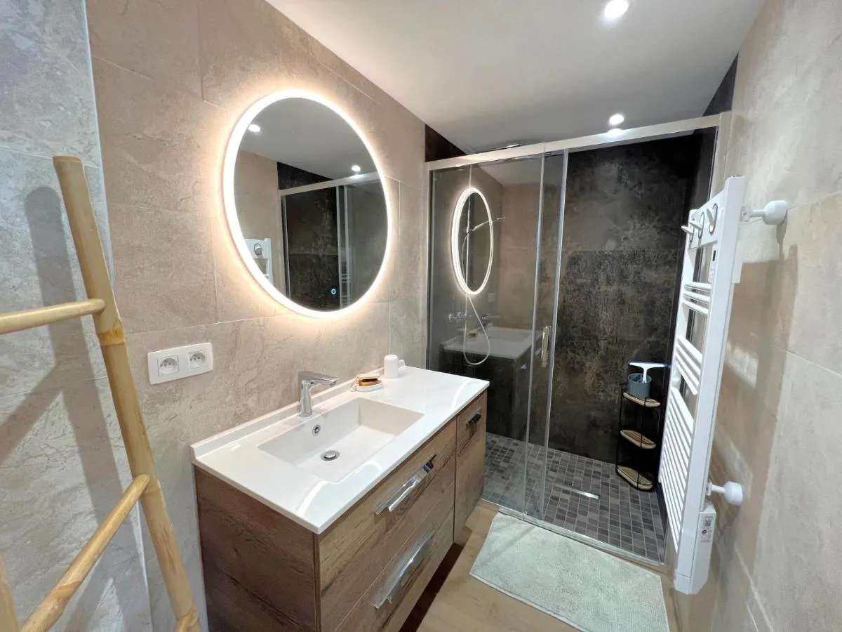Image 2 of Marjolaine luxury sea view, by Welcome to Cannes