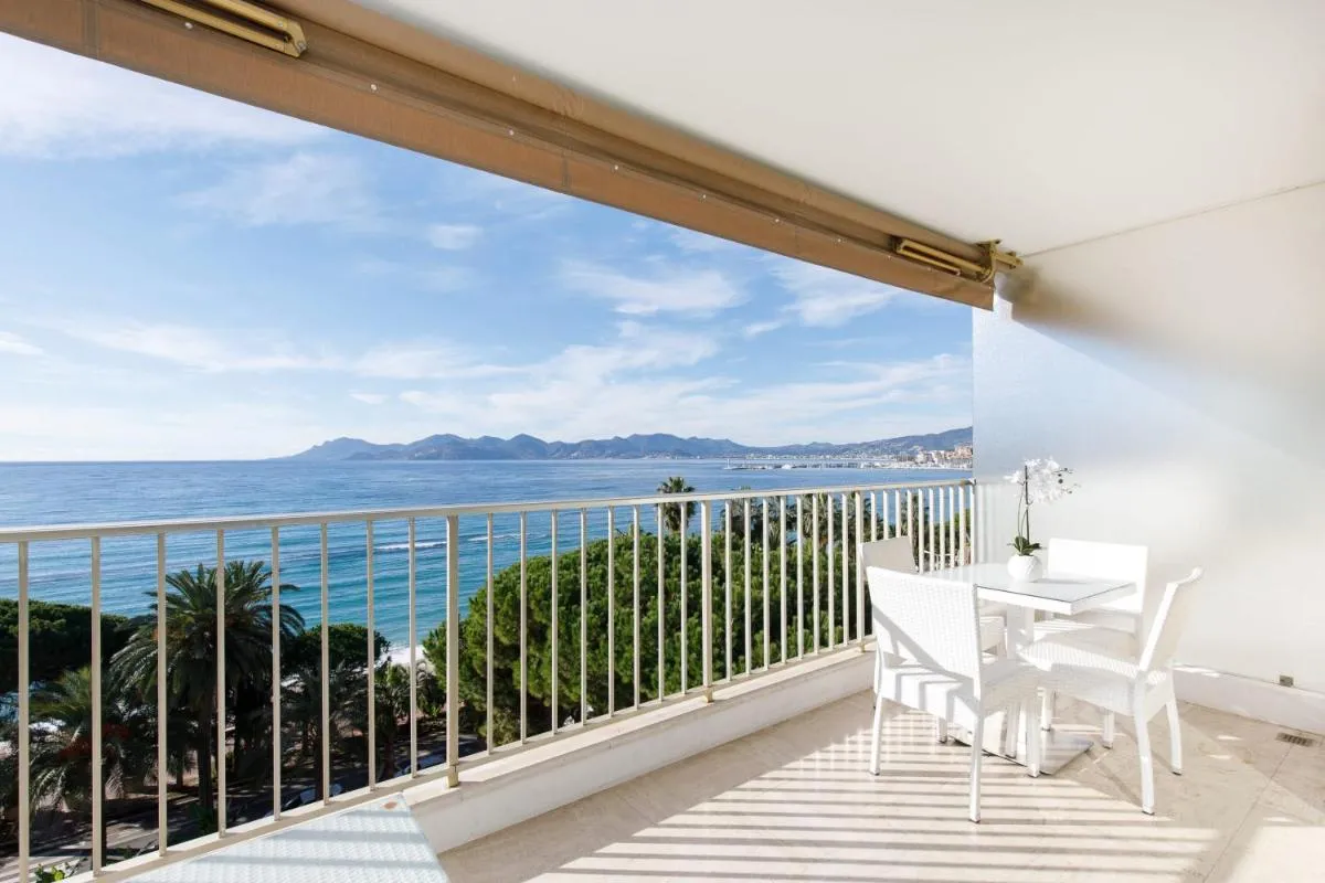 Image 5 of On La Croisette deluxe 2 bedrooms 2 baths