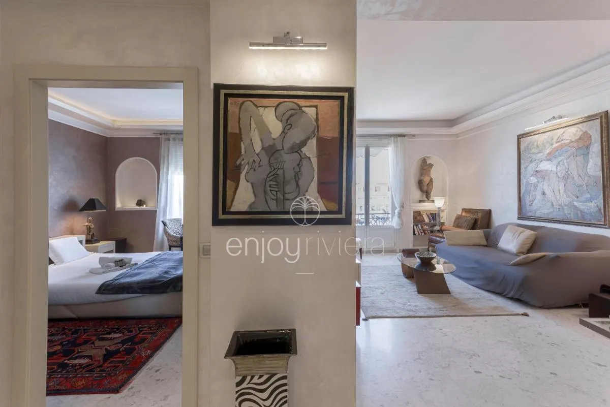 Image 6 of Palais Miramar Suite Art Modern – Derniere étages Vue Mer – 75m de confort – En Face des Plages -WIFI – Clim
