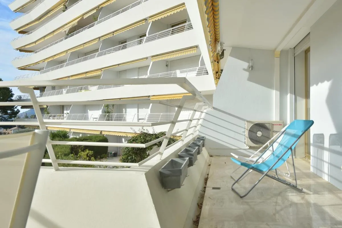 Image 6 of Prestigious Residence with Terrace and Pool