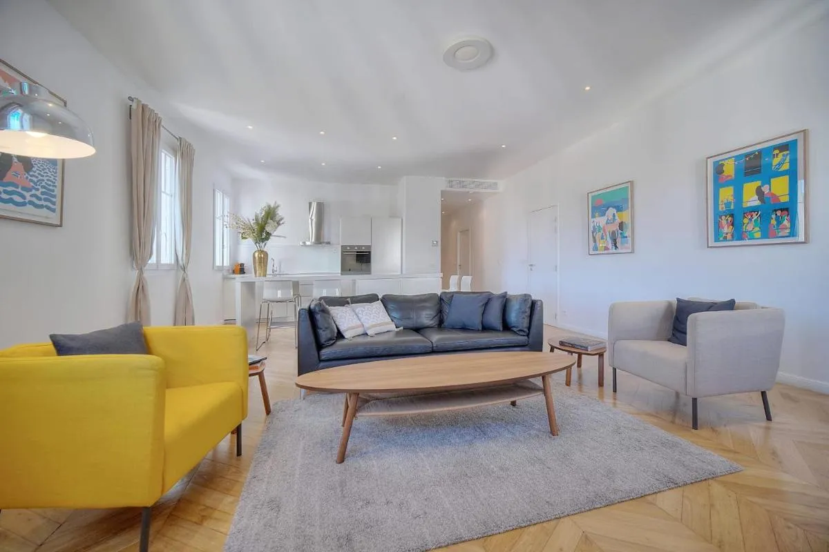 Image 4 of REF 909 – Cannes Back Croisette – Apartment for rent