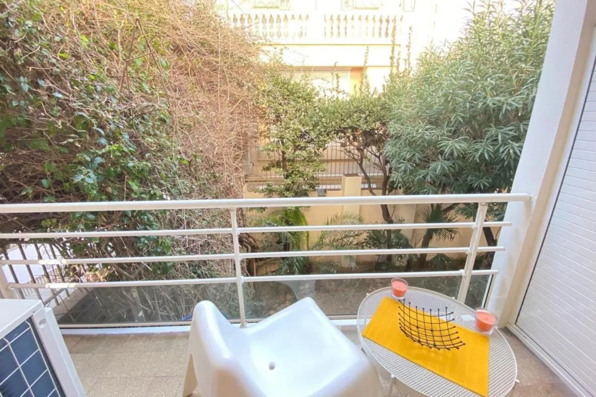 Image 2 of Renovated 2 bedrooms – Boulevard de la Croisette