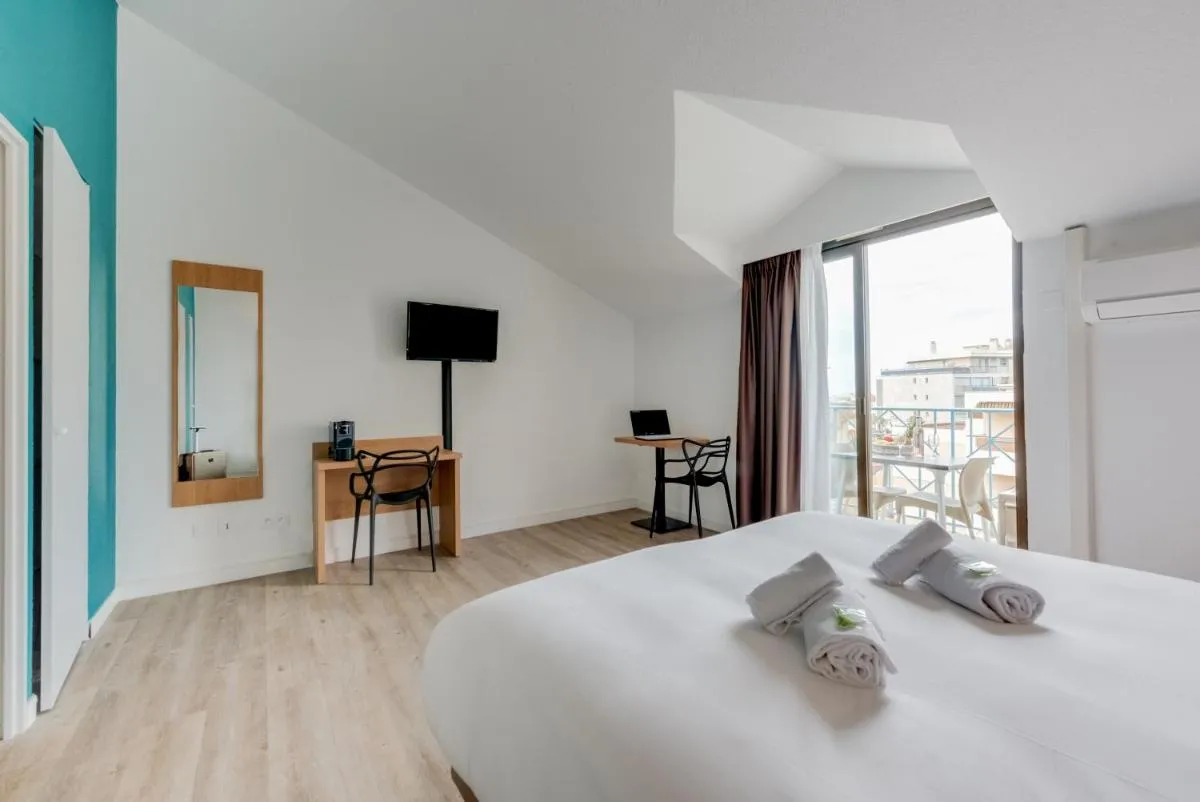 Image 1 of Residhotel Les Coralynes