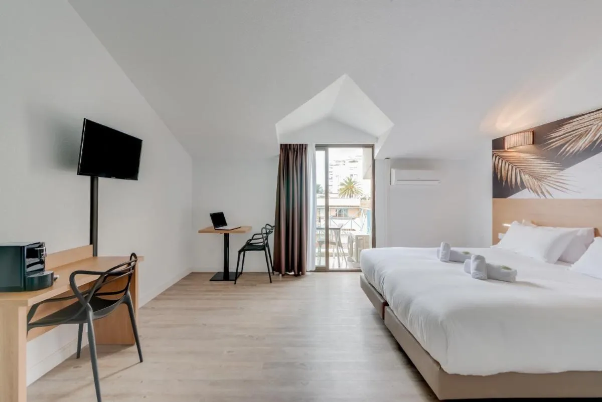 Image 6 of Residhotel Les Coralynes