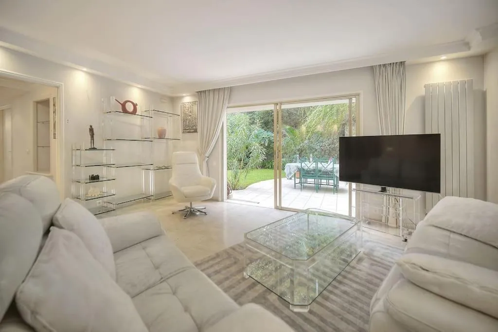Image 1 of Rocher Saint Georges spacieux 3P jardin piscine