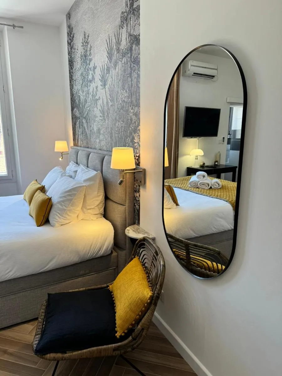 Image 4 of Seaside Cannes Festival Suite