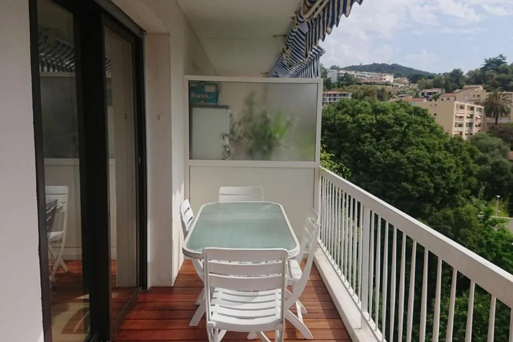 Image of Spacious 70 m flat with Balcony and sea view!