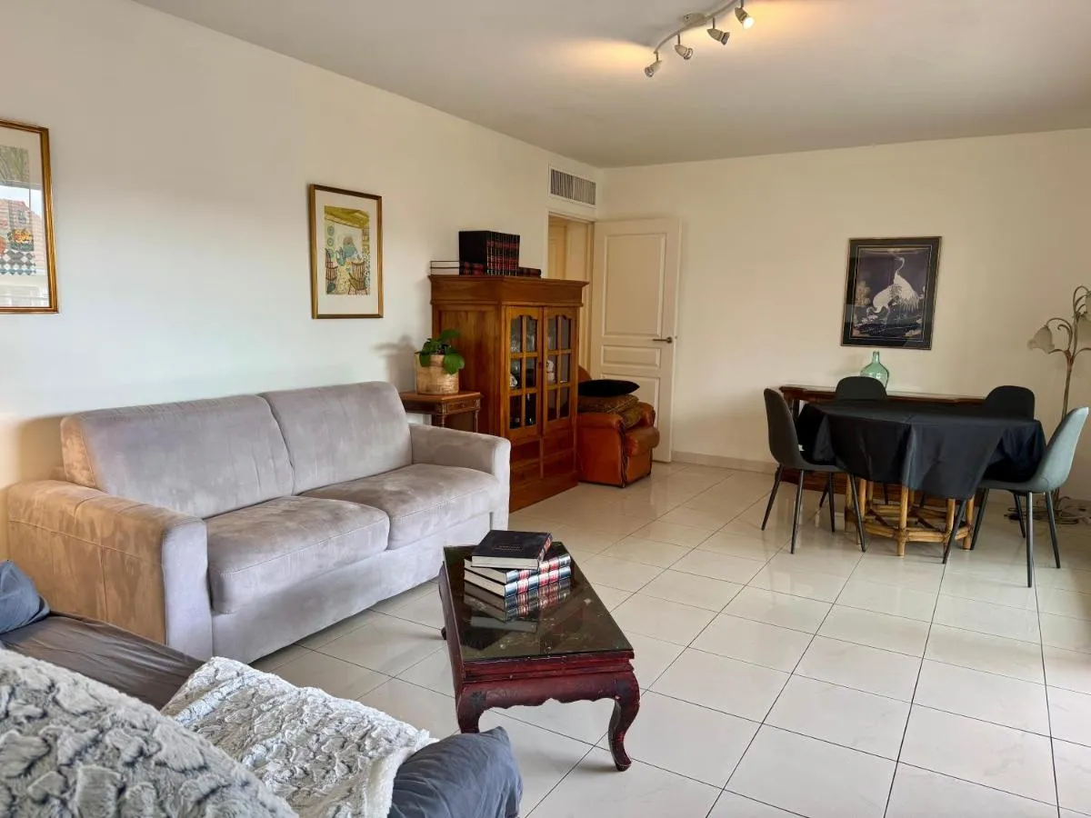 Image 5 of Spacious Luxury apt, 12 min walk to Croisette beach and Conf Centre