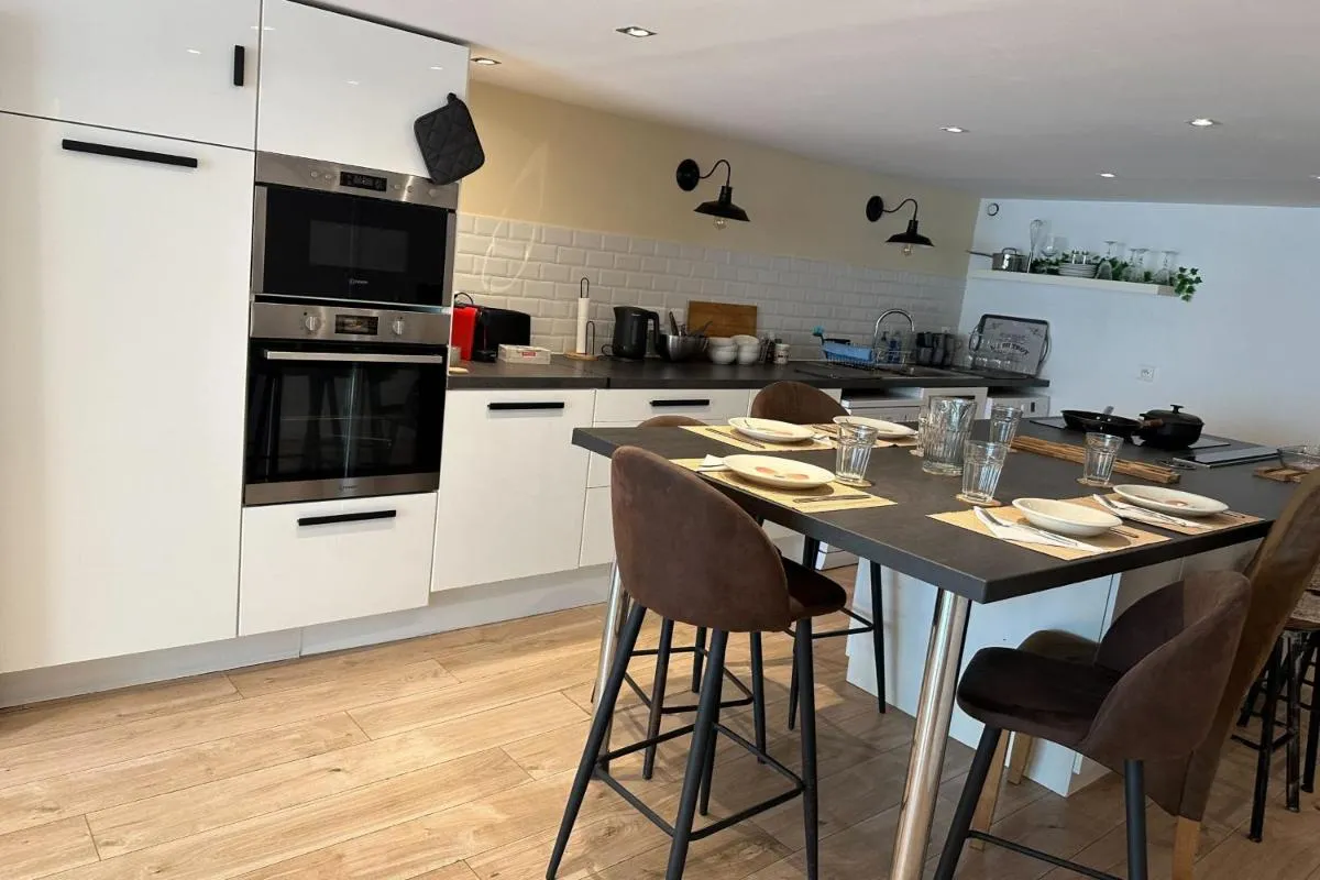 Image 6 of Spacious duplex near the city center of Cannes